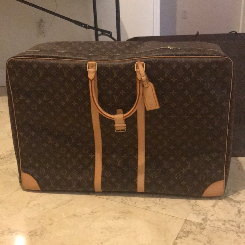 LV suitcase Authentic In Original packing -
